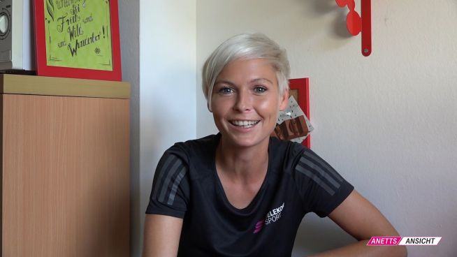 'Anetts Ansicht': Moderatorin Anett Sattler in ihrem VLOG über die 3. Liga